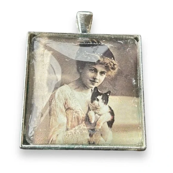 Vintage Square Portrait Photo Women Holding Cat Silver Tone Pendant Victorian - Picture 1 of 4
